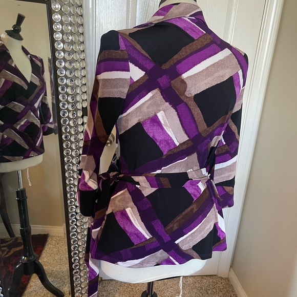 Wrap blouse - Picture 3 of 4